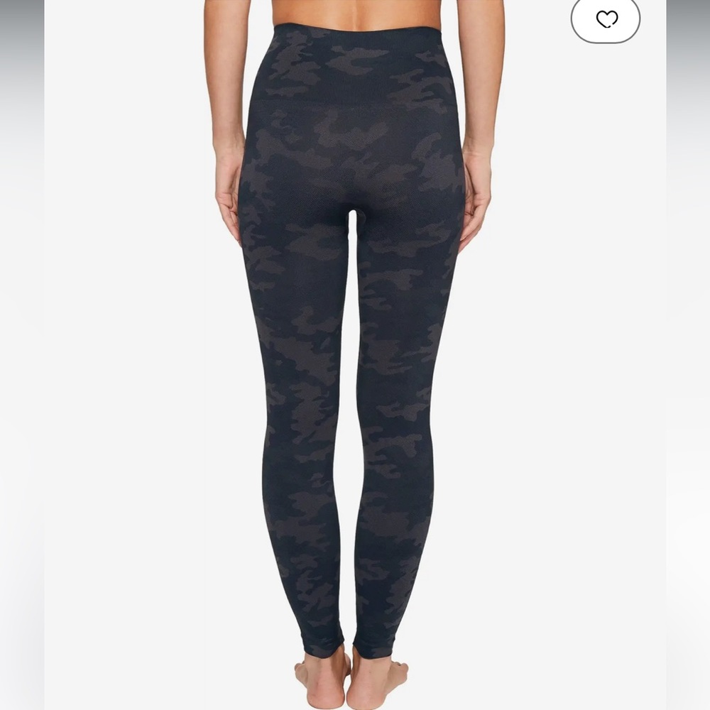 NWOT Spanx Camo Leggings